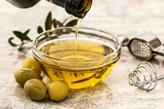 Amazing Health and Beauty Benefits of Olive Oil